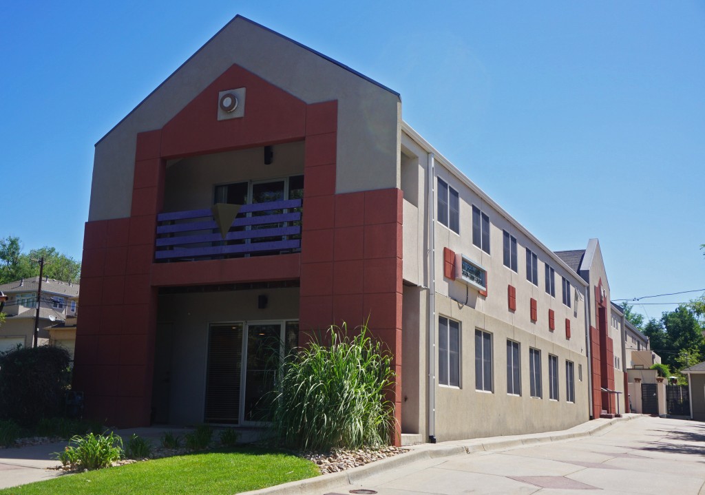 A Madison Street building would be demolished for a new office development. Photos by Burl Rolett.