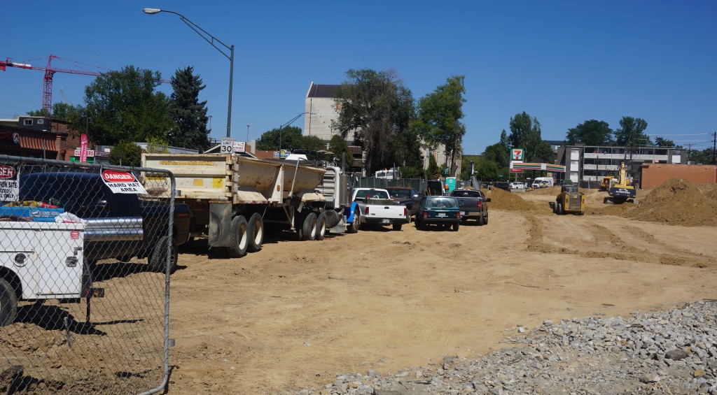 Work has begun on a large apartment complex near DU. Photo by Burl Rolett.