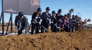 denverPremiumOutlets shovels