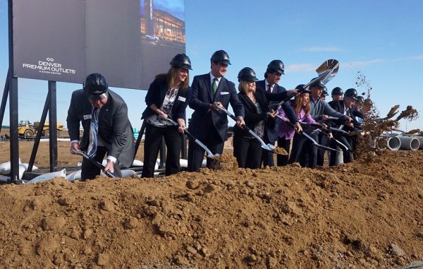 denverPremiumOutlets shovels