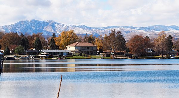 RivieraLakeWideANgle