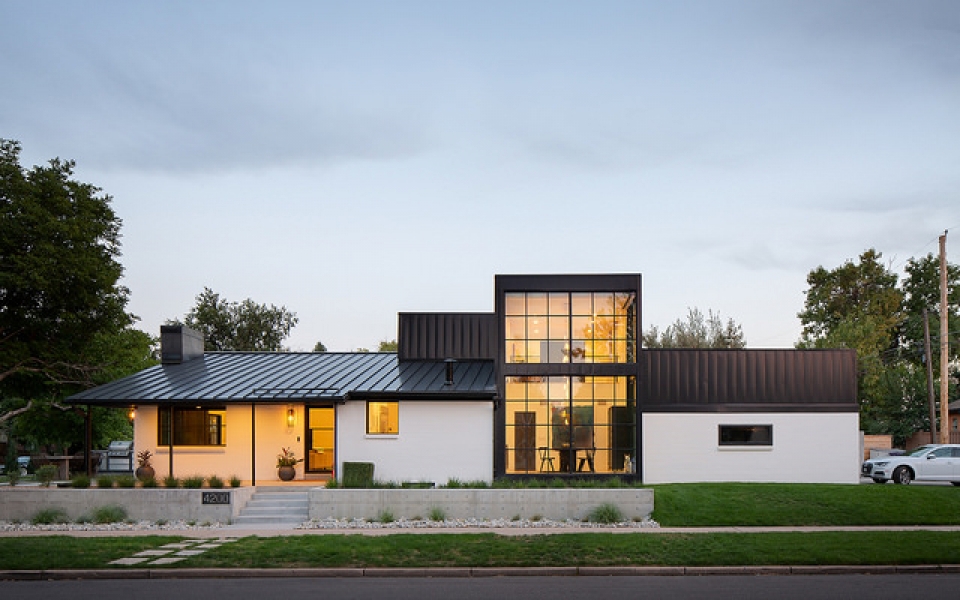 Black and White House @ Sloans Lake