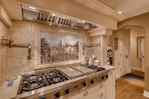 530 Circle Drive kitchen