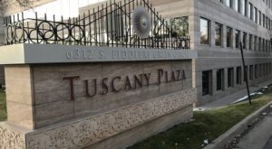 tuscanyplaza2