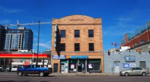 Developer to convert Denver building to apartments