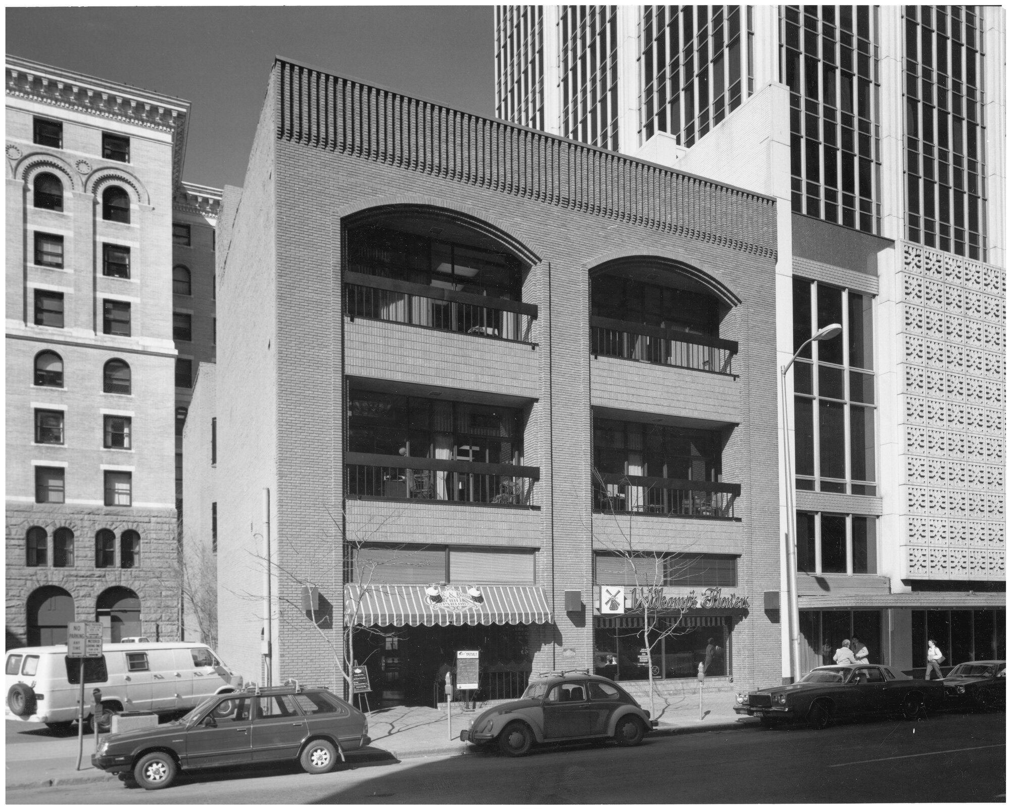 Small Upper Downtown office building sells for half off 2 11010664.TIF
