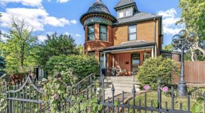 3015 Lowell Blvd