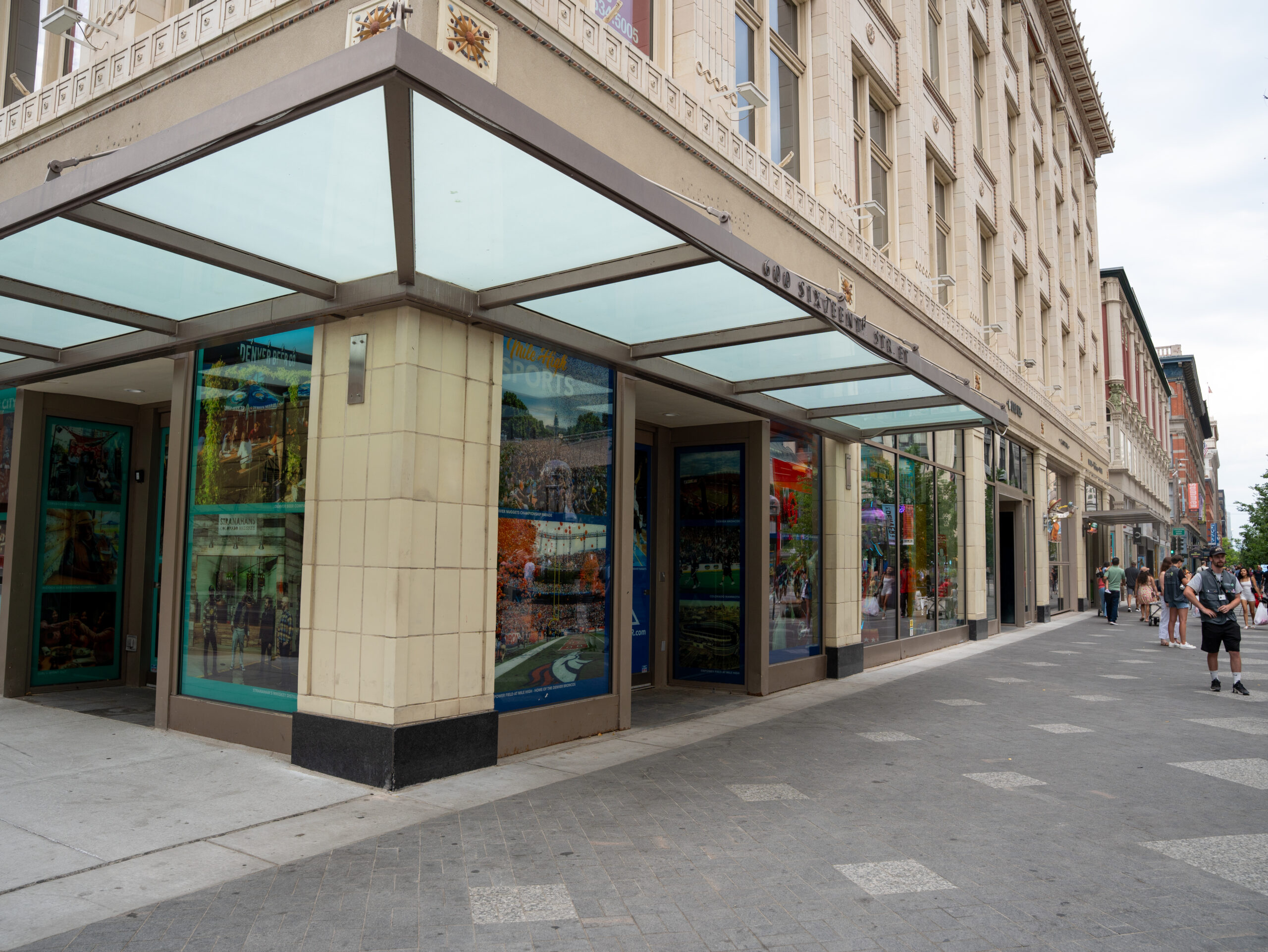 Green Spaces Market exterior