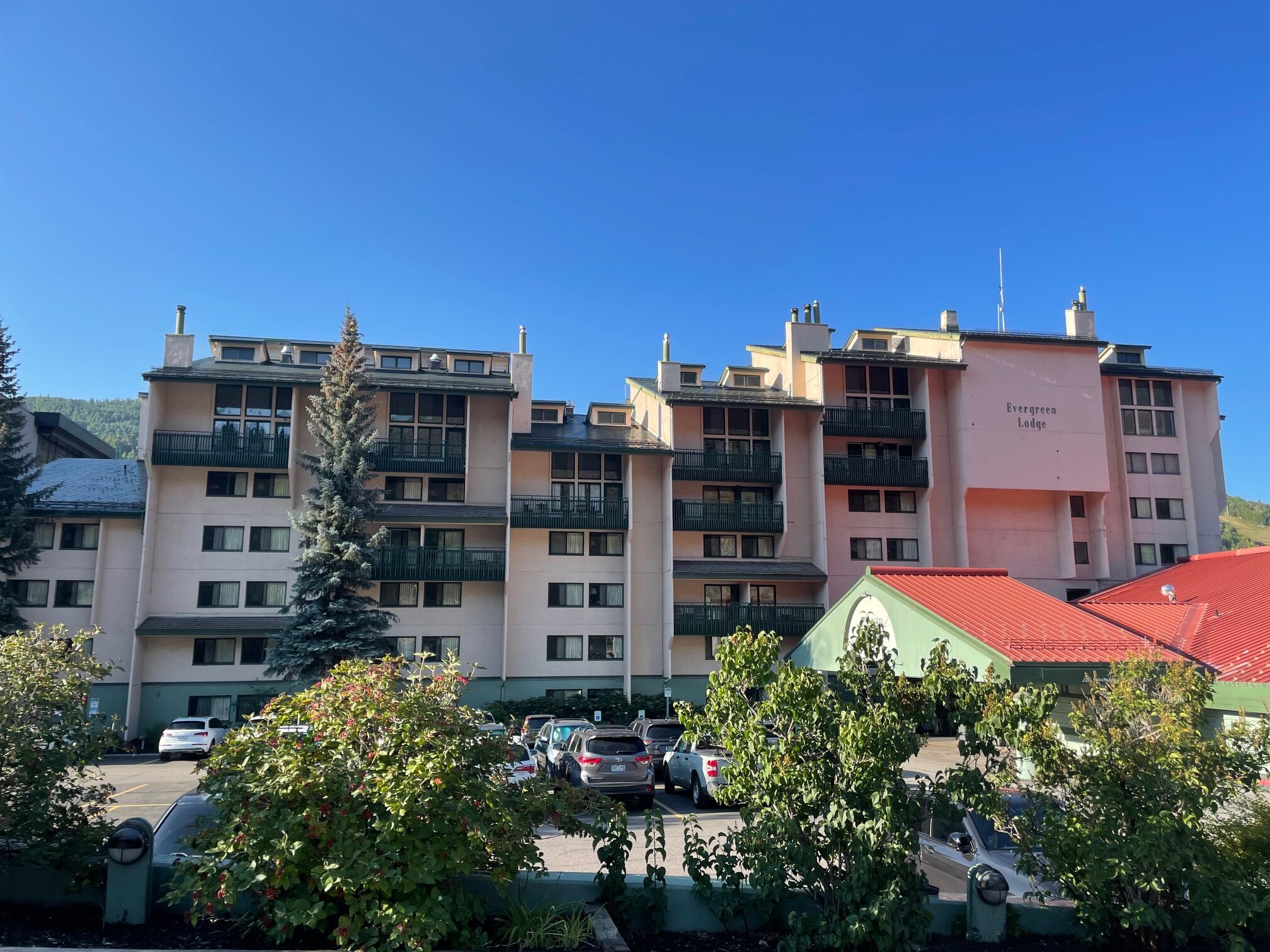 Vail Inn - Evergreen Lodge