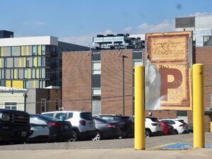 State seeks developer to build on parking lot by Governor’s Mansion 3 A parking lot at 799 Logan St.
