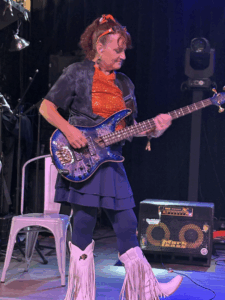 Jacquelyn Glenn performing