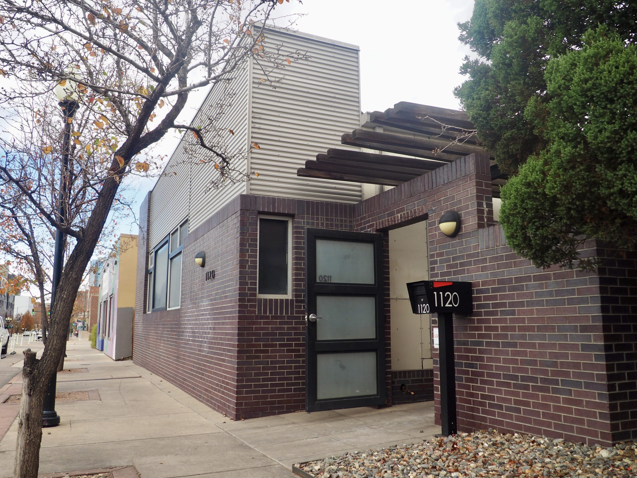 1120 Santa Fe Drive