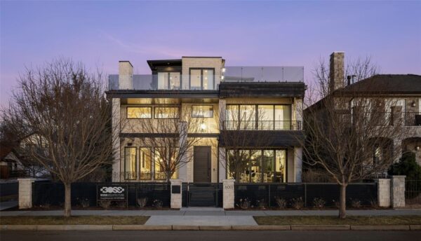 The house is 5,000 square feet. 